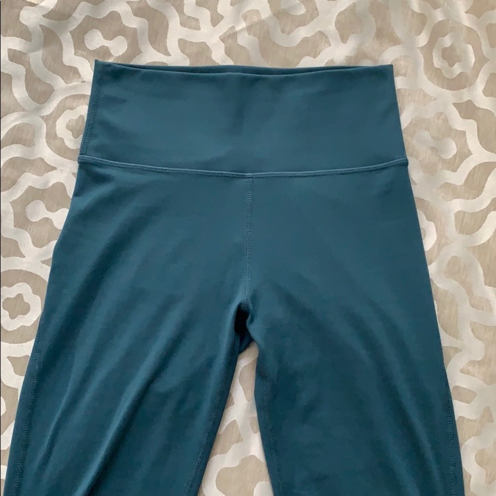 Like New Fabletics leggings